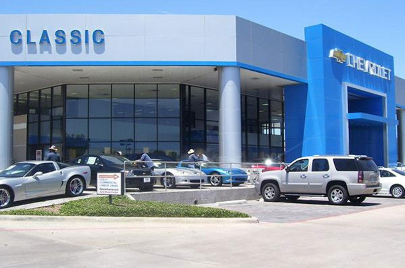 exterior of Classic Chevrolet in Grapevine TX